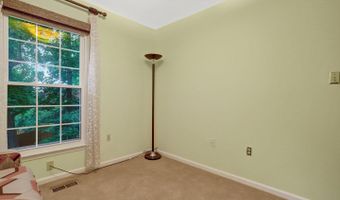 2540 S WALTER REED Dr #4, Arlington, VA 22206