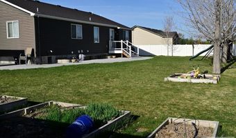 4213 Barton Ln, Ammon, ID 83406