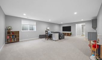 1350 Chipman Ln, North Liberty, IA 52317