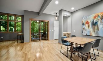 52 Wood Brook Way, Fitchburg, WI 53711