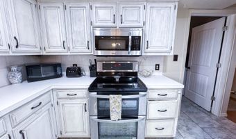 2100 Mockingbird Ln, McAlester, OK 74501