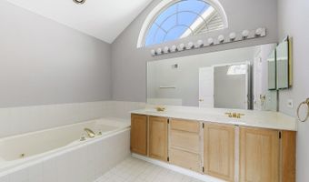 1908 N Evergreen Ave, Arlington Heights, IL 60004