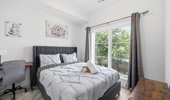 2310 4TH St NE 15, Washington, DC 20002