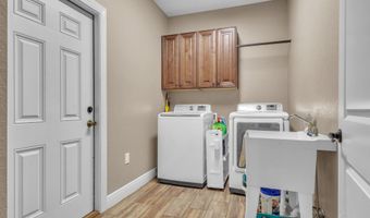 5406 Steele Rd, Baker, FL 32531