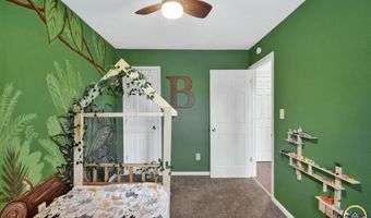 211 W 4th St, Auburn, KS 66402