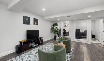 60 Harmony St, Cranston, RI 02920