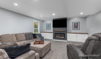 5885 Farmview Dr, Allendale, MI 49401