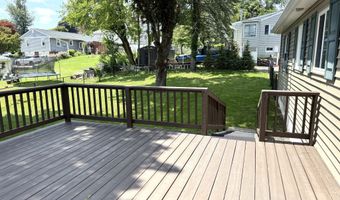15-17 Beckerle St, Danbury, CT 06811