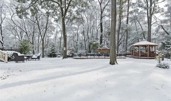 351 Heritage Dr, Addison, MI 48381