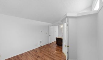 195 17TH St SE, Bandon, OR 97411