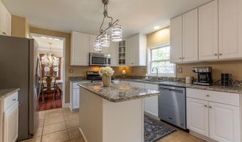 1 SALINA Ct, Hockessin, DE 19707