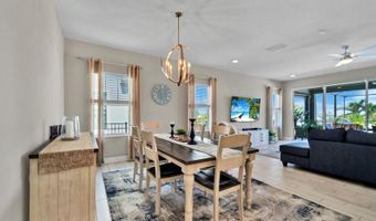 6364 ROADSTEAD Ct, Apollo Beach, FL 33572