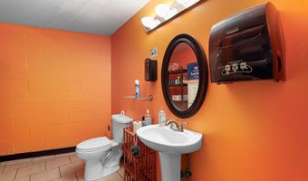 637 Broadway Blvd SE B, Albuquerque, NM 87102