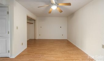 52 Blake Dr, Arden, NC 28704