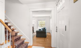 36 Kay Blvd, Newport, RI 02840
