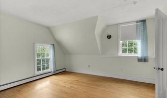 92 Cedar St, Belfast, ME 04915