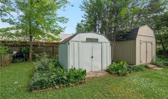 902 F St, Barling, AR 72923