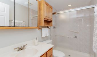 3 BLACKWOLF Ct, Algonquin, IL 60102