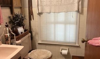734 W BIRCHTREE Ln, Claymont, DE 19703