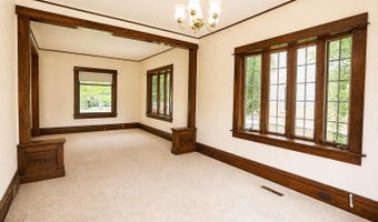 1009 S Kline St, Aberdeen, SD 57401