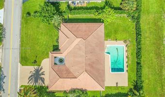 524 Muirfield Dr, Atlantis, FL 33462