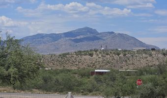 24330 E Navajo Trl, Benson, AZ 85602