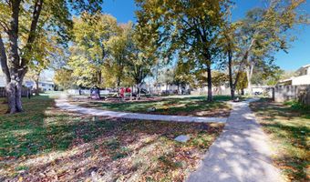 721 Meadow Pl, Ames, IA 50010