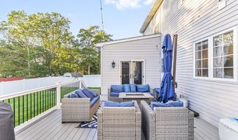 14 Brittany Dr, Bayville, NJ 08721