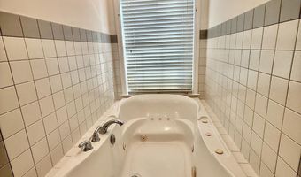 5713 19TH St N, Arlington, VA 22205