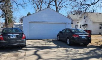 1110 W Oakland Ave, Austin, MN 55912