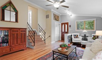 4712 SURRY Pl, Alexandria, VA 22304