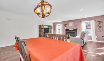 89 Ravenwood Blvd, Barnegat, NJ 08005