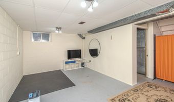 1795 Hideaway Ln, Ann Arbor, MI 48105