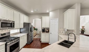 5733 Green Hollow Ln, The Colony, TX 75056