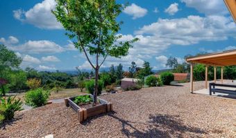 3008 N Victoria Dr, Alpine, CA 91901