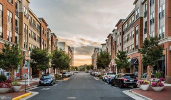 22395 CLAUDE MOORE Dr, Ashburn, VA 20148