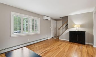 11 Concord Pl, Auburn, ME 04210
