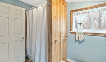 95 Center Bay Rd, Alburgh, VT 05440