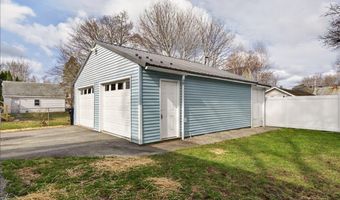 22 Lane St, Bangor, ME 04401