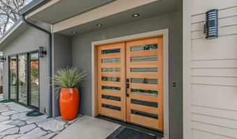 852 Oak St, Ashland, OR 97520