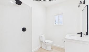 261 S 1st St W, Cowley, WY 82420