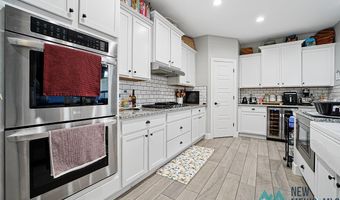3811 Aquamarine Dr, Carlsbad, NM 88220