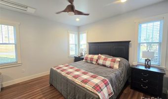 565 School Rd, Asheville, NC 28803