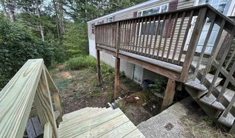 83 Long Shores Dr, Barrington, NH 03825