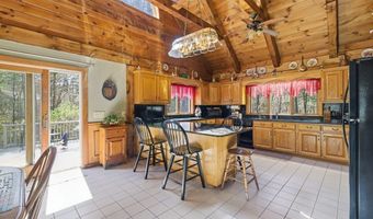 22 Country Ln, Berkley, MA 02779