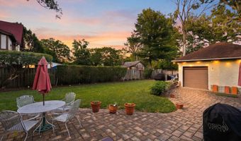 5327 16TH St NW, Washington, DC 20011