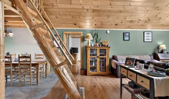 625 Mcgrath Pond Rd, Belgrade, ME 04917
