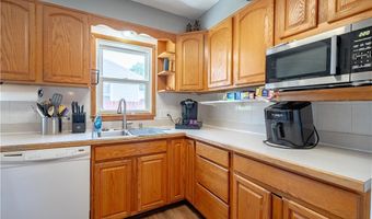 125 Clinton Ave, Akron, OH 44301