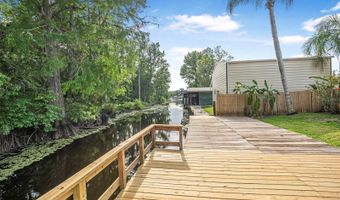 1877 RIVEREDGE Dr, Astor, FL 32102