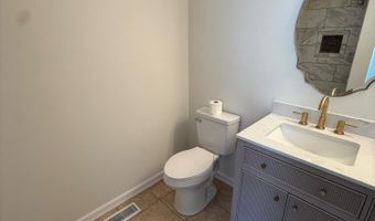 136 Kensington Way, Aberdeen, NC 28315